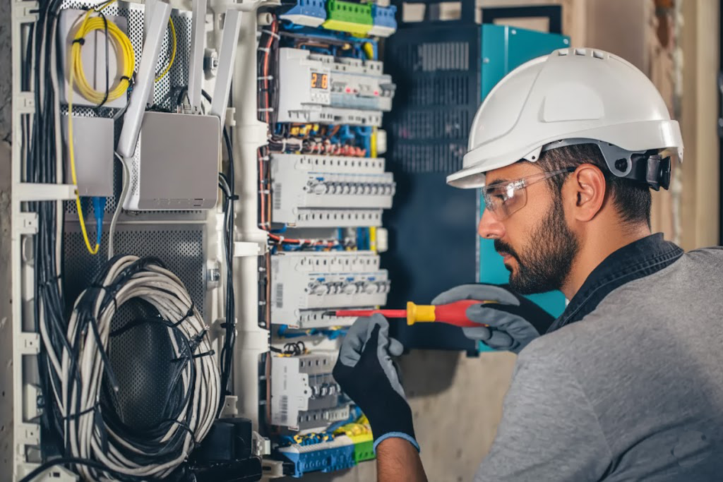 Technik & Elektro Arbeiten